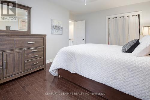 29 Flowertown Ave Brampton Avenue, Brampton, ON - Indoor Photo Showing Bedroom