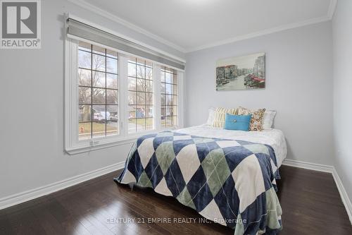 29 Flowertown Ave Brampton Avenue, Brampton, ON - Indoor Photo Showing Bedroom