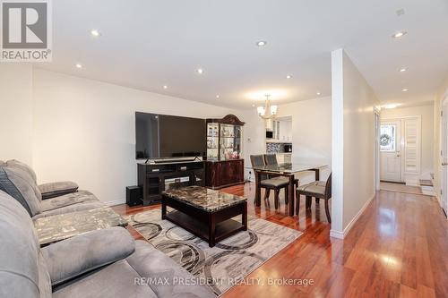 45 - 431 Silverstone Drive, Toronto, ON - Indoor Photo Showing Living Room