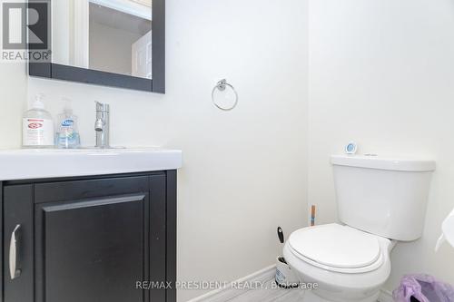 45 - 431 Silverstone Drive, Toronto, ON - Indoor Photo Showing Bathroom