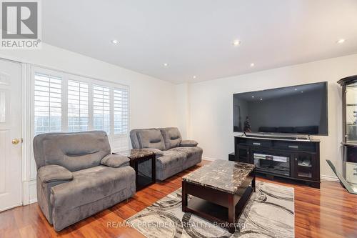 45 - 431 Silverstone Drive, Toronto, ON - Indoor Photo Showing Living Room