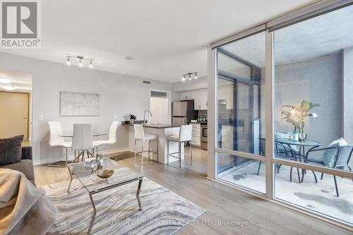 711 - 280 Donlands Avenue, Toronto, ON - Indoor Photo Showing Living Room