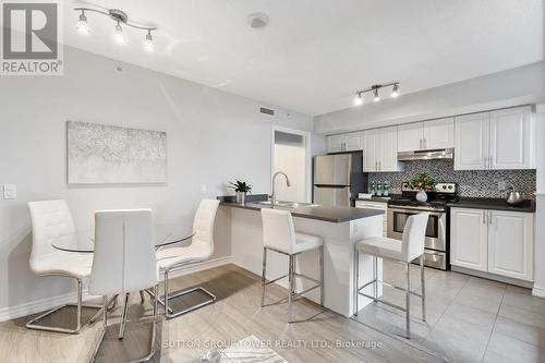 711 - 280 Donlands Avenue, Toronto, ON - Indoor Photo Showing Kitchen With Upgraded Kitchen