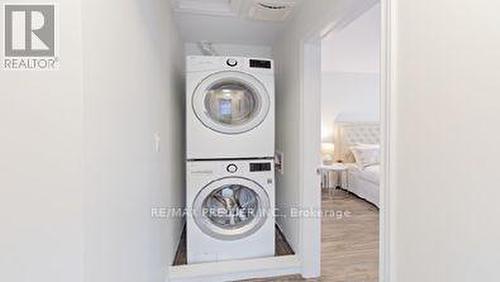 391 Royal York Road, Toronto, ON - Indoor Photo Showing Laundry Room