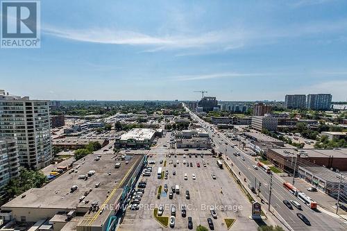 1620 - 86 Dundas Street E, Mississauga, ON - Outdoor With View