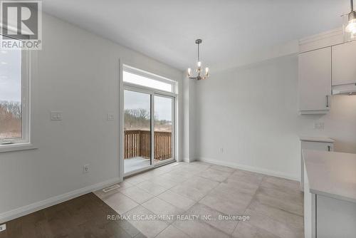 199 Alessio Drive, Hamilton, ON - Indoor Photo Showing Other Room