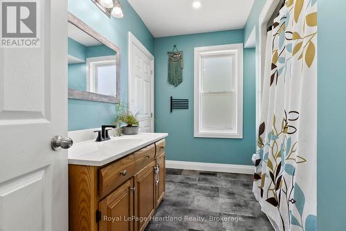 4756 Road 164, West Perth (63 - Logan Twp), ON - Indoor Photo Showing Bathroom