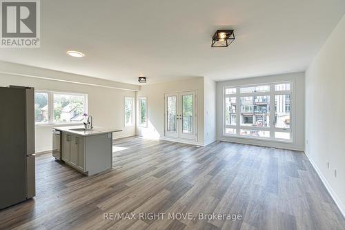 23 Wyn Wood Lane, Orillia, ON - Indoor Photo Showing Other Room