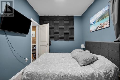 1050 Margaret Street, London, ON - Indoor Photo Showing Bedroom