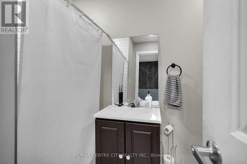 1050 Margaret Street, London, ON - Indoor Photo Showing Bathroom