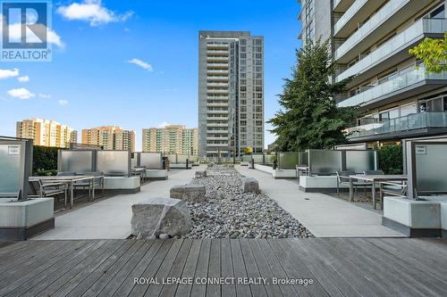 108 - 65 Oneida Crescent, Richmond Hill, ON - Outdoor