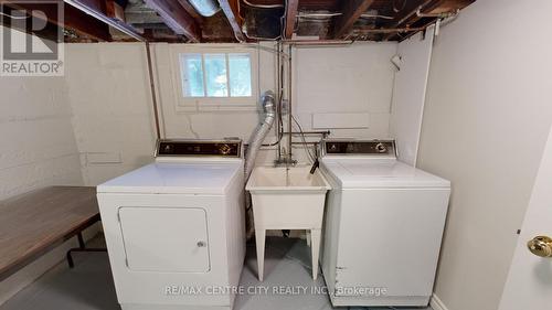 821 Wharncliffe Road S, London, ON - Indoor Photo Showing Laundry Room