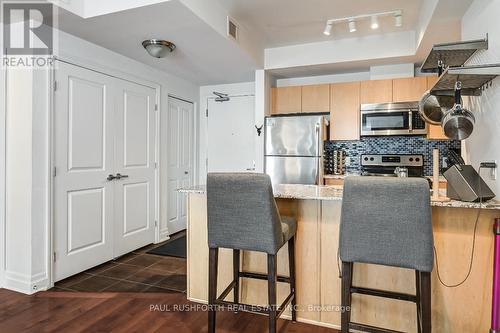 203 - 90 Landry Street, Ottawa, ON - Indoor Photo Showing Kitchen