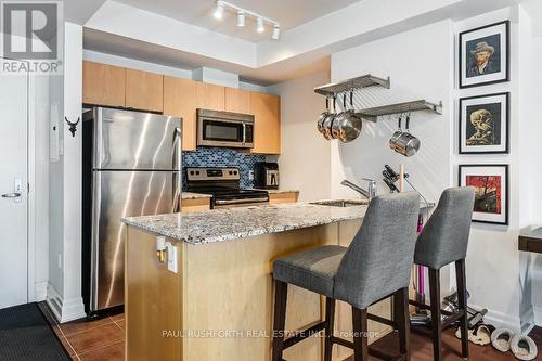 203 - 90 Landry Street, Ottawa, ON - Indoor Photo Showing Kitchen With Stainless Steel Kitchen