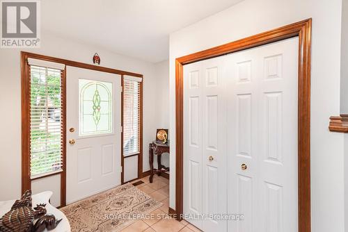 16 Chelsea Crescent, Hamilton, ON - Indoor Photo Showing Other Room