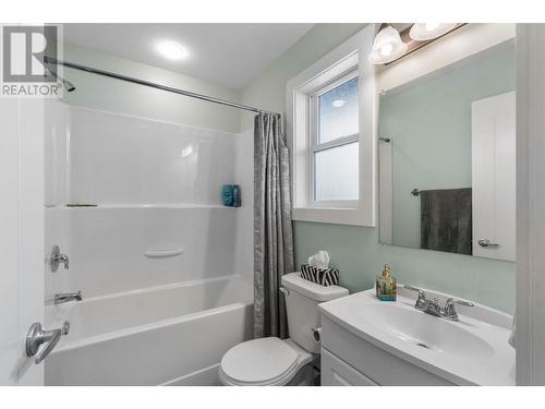 3672 Sabiston Creek Road Unit# 10, Kamloops, BC - Indoor Photo Showing Bathroom