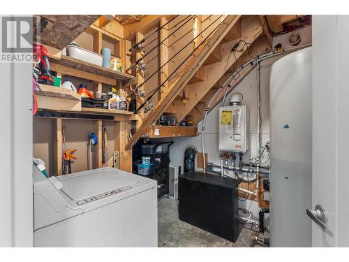 3672 Sabiston Creek Road Unit# 10, Kamloops, BC - Indoor Photo Showing Laundry Room