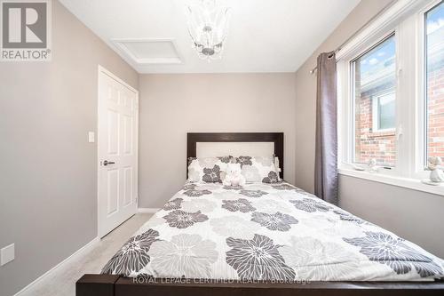 16 Gulfbrook Circle, Brampton, ON - Indoor Photo Showing Bedroom