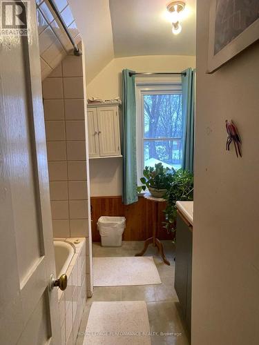 128 Adolphus Street, Cornwall, ON - Indoor Photo Showing Bathroom