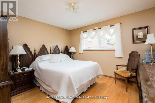 44 Flagstick Court, Toronto, ON - Indoor Photo Showing Bedroom