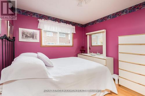 44 Flagstick Court, Toronto, ON - Indoor Photo Showing Bedroom