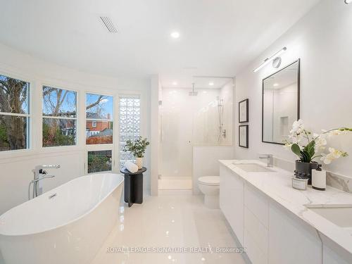 61 Bennington Heights Dr, Toronto, ON - Indoor Photo Showing Bathroom