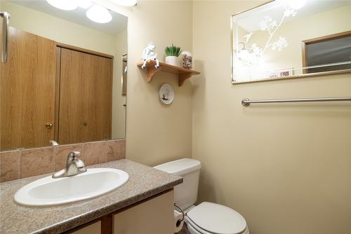 412-1450 Bertram Street, Kelowna, BC - Indoor Photo Showing Bathroom