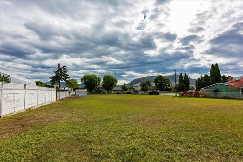 328 Glenmore Road, Kelowna, BC - Outdoor With View