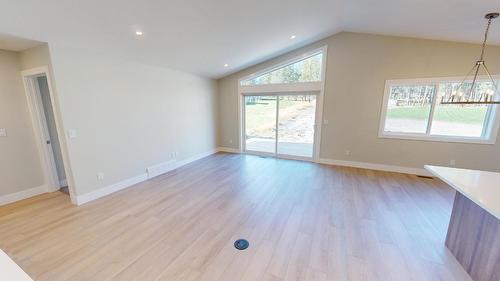 331 Legacy Lookout, Cranbrook, BC - Indoor Photo Showing Other Room