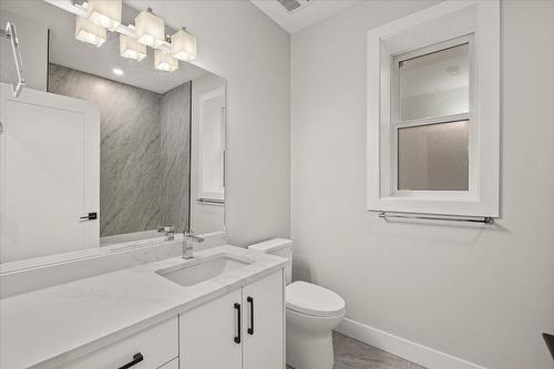 1681 Harbour View Crescent, Westbank, BC - Indoor Photo Showing Bathroom