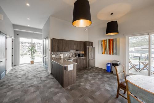 1681 Harbour View Crescent, Westbank, BC - Indoor Photo Showing Kitchen