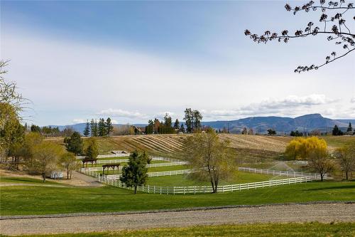 2375 Grantham Road, Kelowna, BC - Outdoor With View