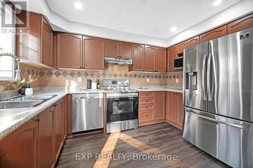 1160 Middlebury Avenue, Oshawa, ON - Indoor Photo Showing Kitchen With Stainless Steel Kitchen With Double Sink