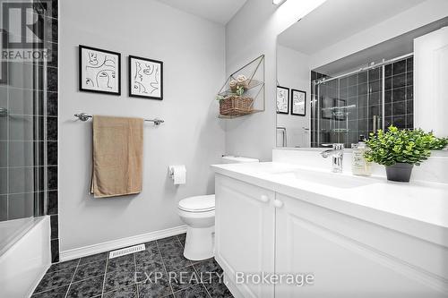 1160 Middlebury Avenue, Oshawa, ON - Indoor Photo Showing Bathroom