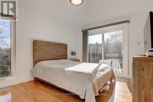 5803 3Rd Line, New Tecumseth, ON - Indoor Photo Showing Bedroom