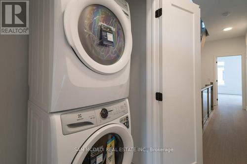 9 - 10 Lou Parsons Way, Mississauga, ON - Indoor Photo Showing Laundry Room