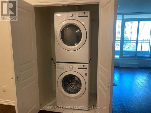 507 - 3525 Kariya Drive, Mississauga, ON - Indoor Photo Showing Laundry Room