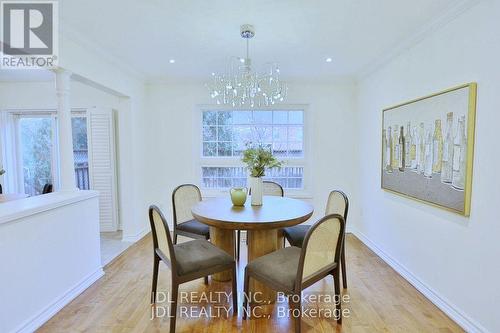 135 Stonebriar Drive, Vaughan, ON - Indoor Photo Showing Dining Room