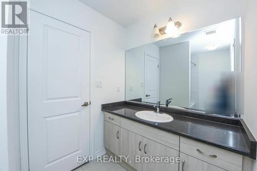 2 Keppel Circle, Brampton, ON - Indoor Photo Showing Bathroom