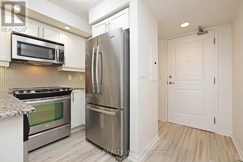 603 - 65 East Liberty Street, Toronto, ON - Indoor Photo Showing Kitchen With Stainless Steel Kitchen