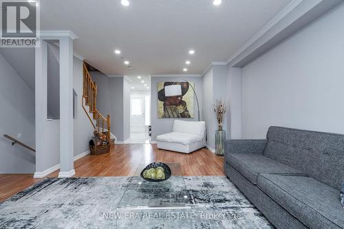 302 Swindells Street, Clarington, ON - Indoor Photo Showing Living Room