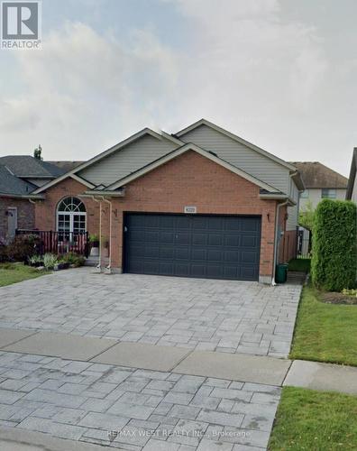 8320 Feren Drive, Niagara Falls, ON - Outdoor