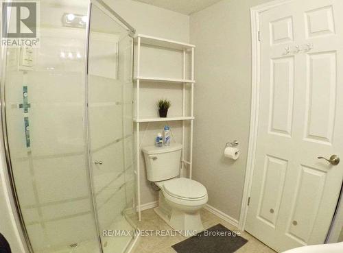 8320 Feren Drive, Niagara Falls, ON - Indoor Photo Showing Bathroom