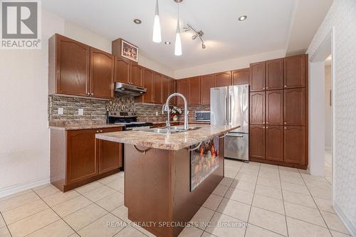 201 Eight Avenue, New Tecumseth, ON - Indoor Photo Showing Kitchen With Double Sink