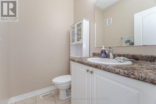 201 Eight Avenue, New Tecumseth, ON - Indoor Photo Showing Bathroom