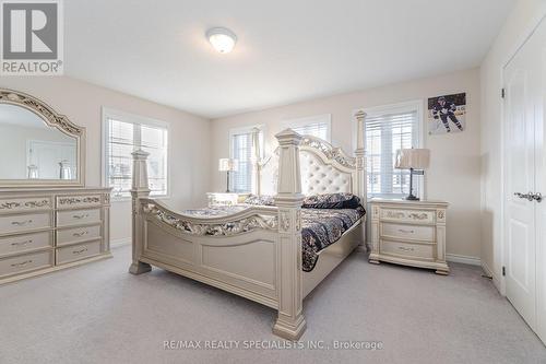 201 Eight Avenue, New Tecumseth, ON - Indoor Photo Showing Bedroom