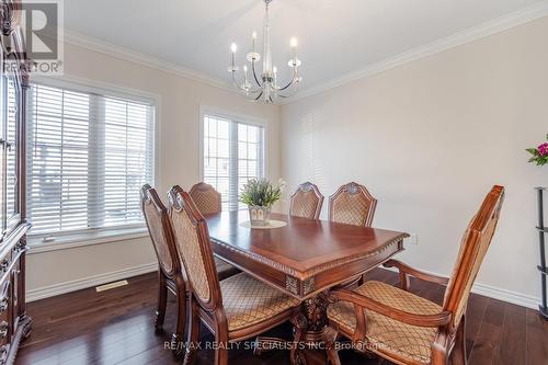 201 Eight Avenue, New Tecumseth, ON - Indoor Photo Showing Dining Room