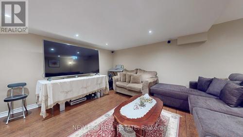 7221 Danton Promenade, Mississauga, ON - Indoor