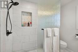 Ensuite Bathroom - 