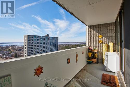 1707 - 2625 Regina Street, Ottawa, ON -  With View With Exterior